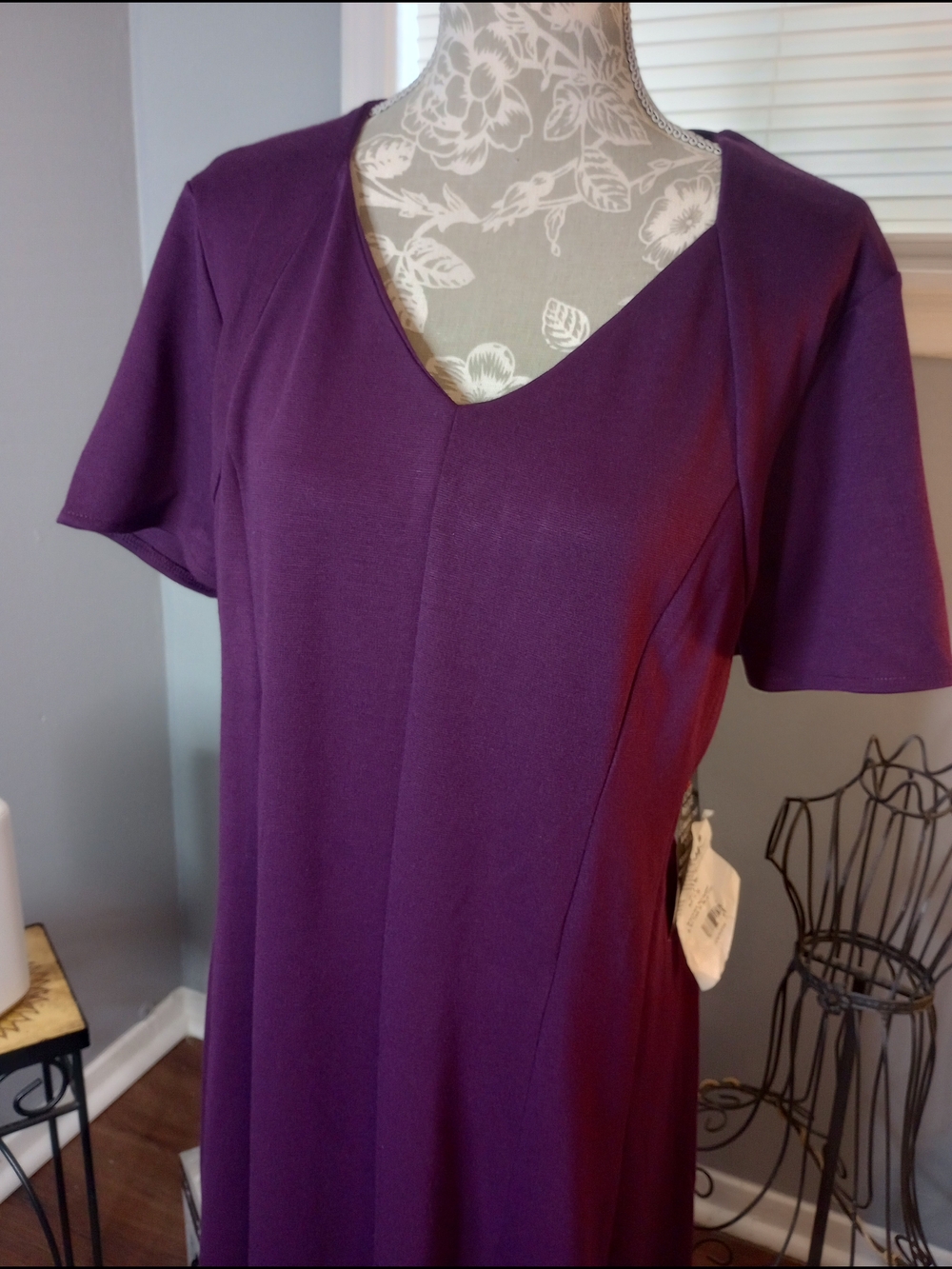 Roaman's Purple V‑Neck Short Sleeve Dress